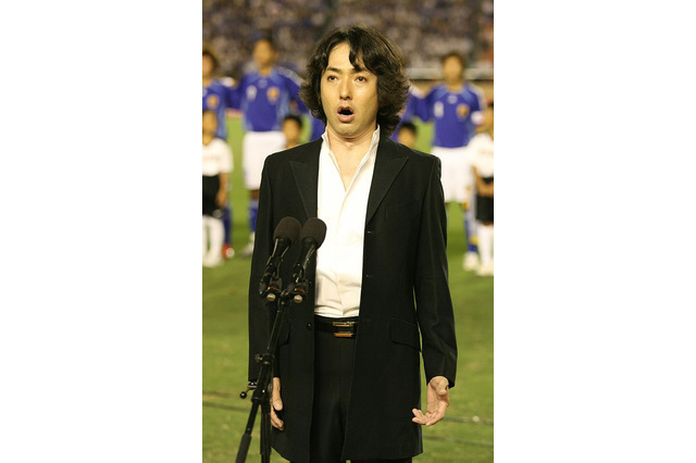 テノール歌手・秋川雅史、彫刻家としても活躍!寺に仏像奉納 目標は仁王像造り 画像