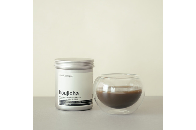 手軽さが魅力!英国発抹茶ブランドがパウダー状ほうじ茶を新発売 画像