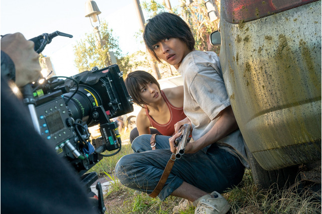 Netflix『今際の国のアリス』シーズン2配信スタート!豪華な舞台裏収めたメイキング映像が公開に 画像