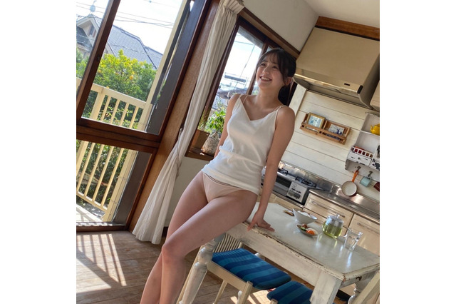 蓼沼優衣、天使すぎる笑顔&セクシービキニのBOMBオフショット 画像