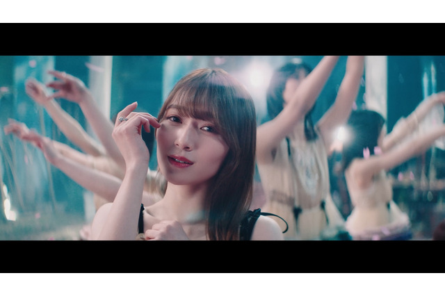 櫻坂46、新曲「桜月」MV公開！初センター・守屋麗奈の切ない表情や桜舞う映像美に注目 画像