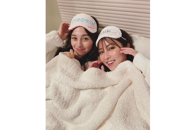 石川恋、中条あやみとのモコモコ密着オフショットに「可愛いすぎる」の声 画像