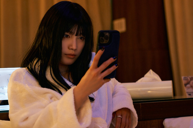 堕ちていく女たちの恋愛群像劇『晒し愛、こんな夜は誰のせい?』主演の中村ゆりからがコメント 画像