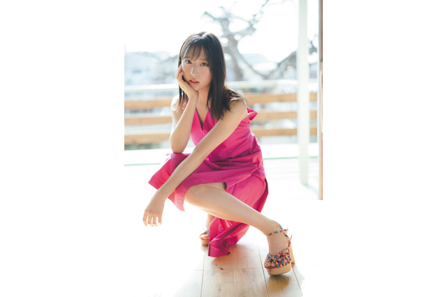 AKB48・小栗有以、可愛いだけじゃない大人な表情も!FLASHで表紙&巻頭グラビア 画像