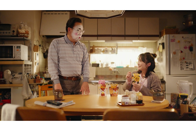 ​梅沢富美男、“濃厚な白塗りメイク姿”も！川栄李奈と多彩な「からあげクン」の味を表現 画像