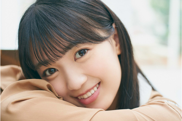 日向坂46 4期生・平尾帆夏の初々しいグラビアが公開に！加入半年を振り返るインタビューも 画像
