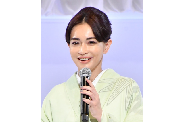 長谷川京子、恋に臆病?「仕事ができない気がする」 画像