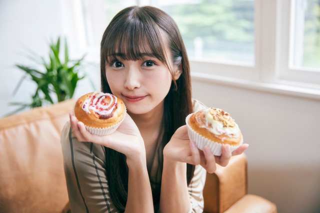 元櫻坂46・渡辺梨加、パンの祭典「ISEPAN!2023」に登場!パン屋とコラボしシナモンロール販売 画像