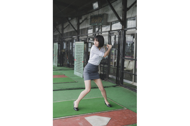 アイドルと思えぬバッティング力!日高里緒の美し過ぎるスイングに反響 画像