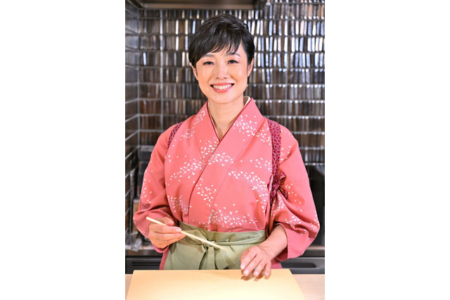 有働由美子が小料理屋の女将に 画像