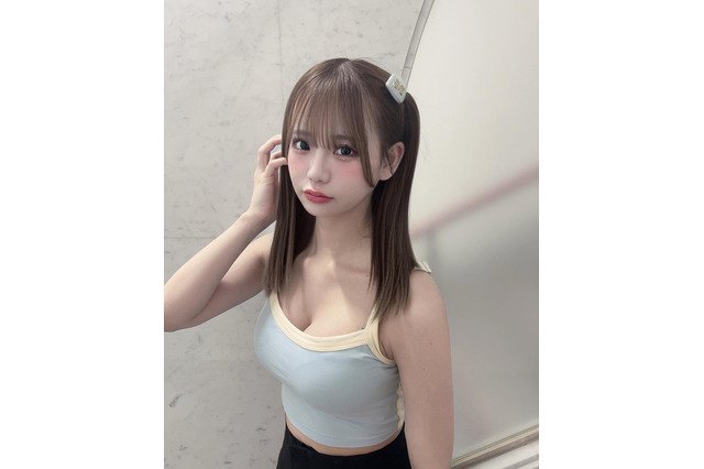 NMB48・和田海佑、ピチピチ私服で胸元際立つセクシーショット公開 画像