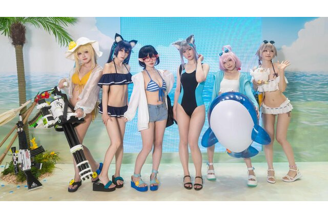 【コミケ102】『ブルアカ』『NIKKE』等の企業ブースには、水着の人気コスプレイヤーが勢揃い 画像