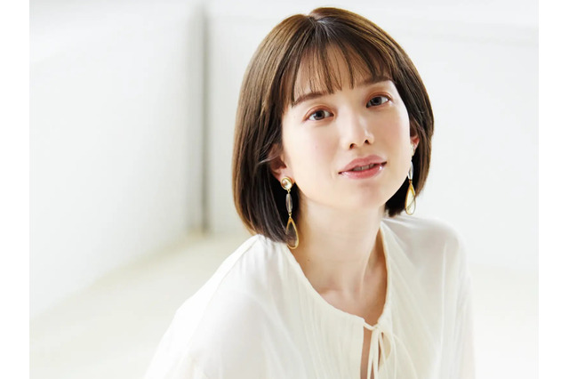 テレ朝アナ・弘中綾香、10月14日発売の『中期のたまごクラブ』表紙に登場！ 画像