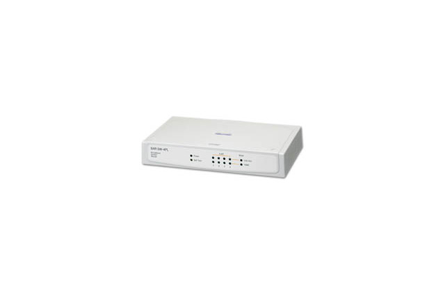 コレガ、直販価格で6,980円の低価格ルータを8月20日より発売 画像