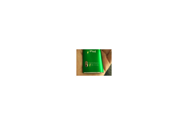 【ビデオニュース】ビデオ撮影ができるiPod nanoを店頭で触ってみた! 画像