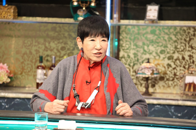 和田アキ子、『人志松本の酒のツマミになる話』初登場！“色恋話”に大照れ？！ 画像