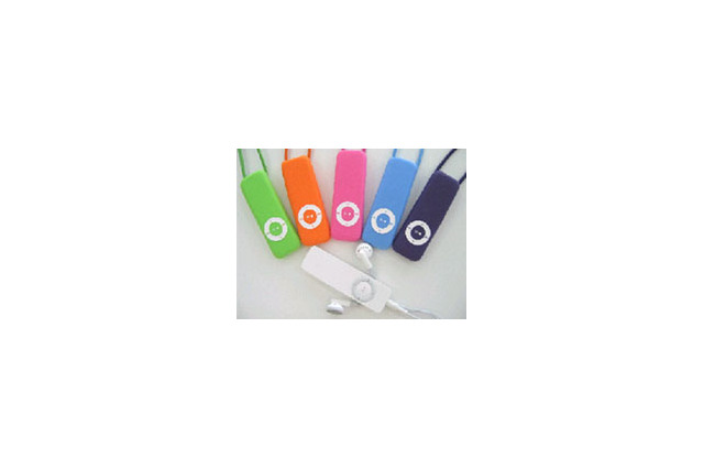 ユニクロ、5色のiPod shuffle用ケース 画像