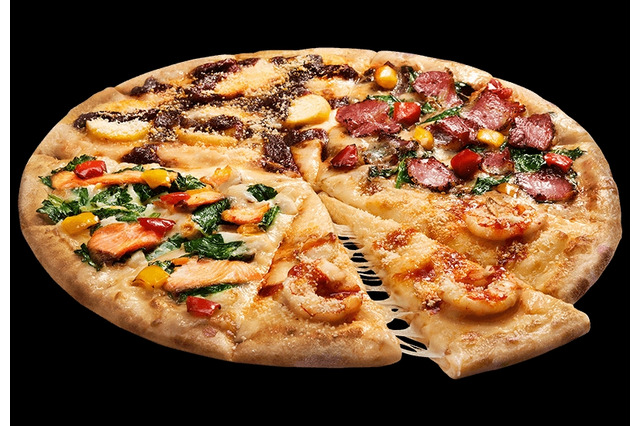 ドミノ・ピザとヒルトン東京が初コラボ！期間限定「冬のごちそうクワトロ」発売 画像