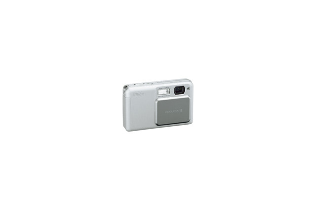 生活防水仕様のコンパクトデジカメ「COOLPIX S2」の発売が7月8日に決定 画像