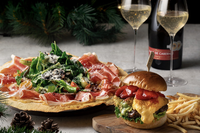 スパークリング&デザート付き!J.S. BURGERS CAFE新宿店、クリスマスコースを限定販売 画像