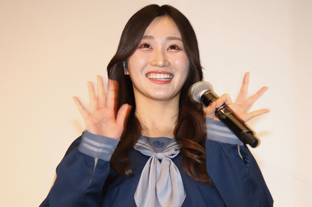 日向坂46・潮紗理菜、卒業セレモニーの裏側公開！ 画像