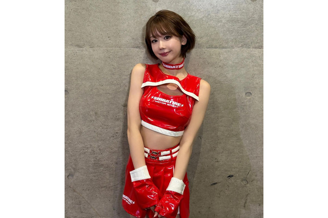 新唯、レースクイーンのNewコスチューム披露「露出控えめでもセクシー」の声 画像