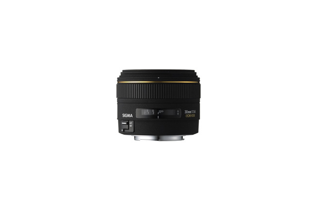 シグマ、「30mm F1.4 EX DC HSM」ニコン用の発売日決定 画像
