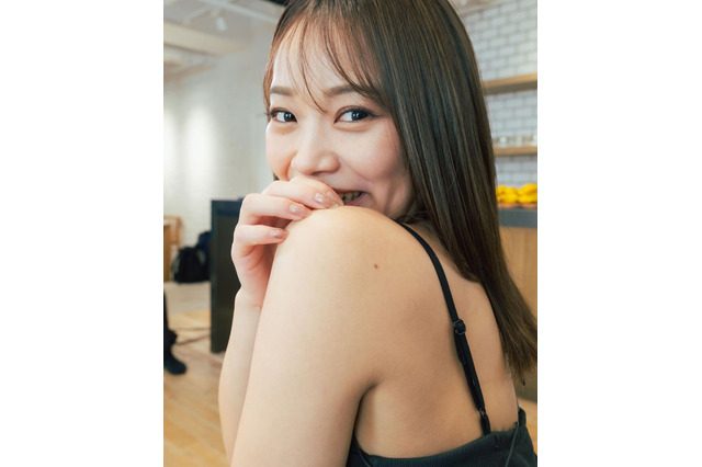 青科まき、『NOBROCK TV』かが屋・加賀が撮影したグラビアショットを大公開！ 画像