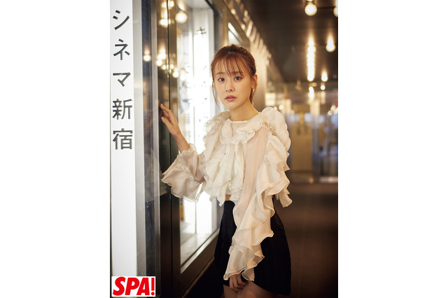 福岡みなみとロマンス映画のような夜を…『SPA！』の「妄想デート撮」でスタイリスト役に 画像