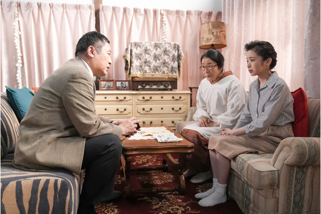 スズ子の家に刑事・高橋（内藤剛志）がやって来る！明日の『ブギウギ』第114話 画像