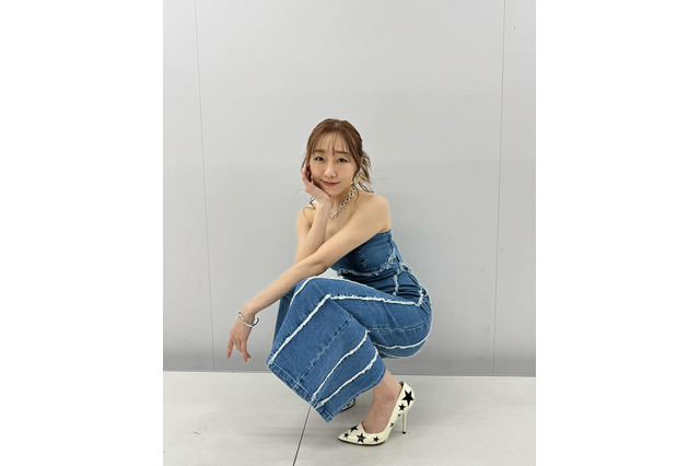 須田亜香里、タイトな肩出しドレスで美スタイル強調「完璧な着こなし」「本当に綺麗」 画像