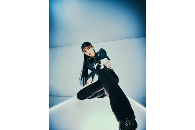 山本彩が作詞作曲の新曲「ブルースター」MVが公開に！　 画像