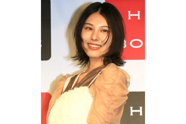 相楽伊織、待望のファースト写真集発売決定！ 画像