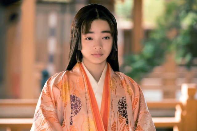 NHK大河ドラマ『光る君へ』出演の見上愛、木村達成の役衣装姿が公開 画像