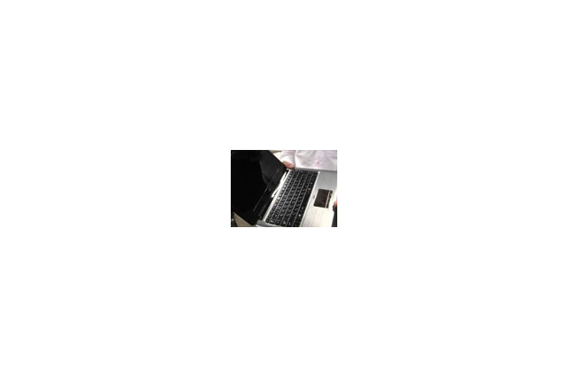 【ビデオニュース】日本HP、フルメタルボディーのHP Pavilion Notebook PC dm3／dm3a 画像