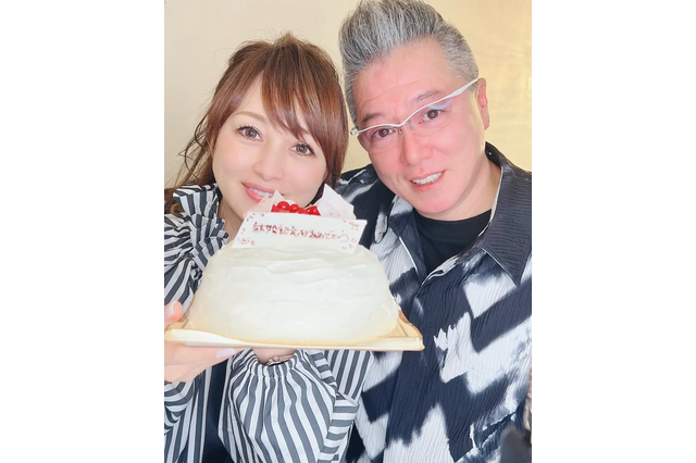 渡辺美奈代、結婚28周年を報告　息子・矢島愛弥からのケーキプレゼントに喜び 画像