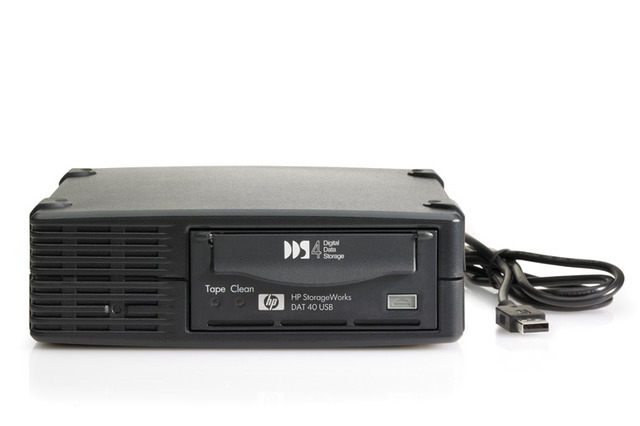 日本HP、USB2.0対応のDATドライブ テープはDDS2/3/4を利用可能 画像