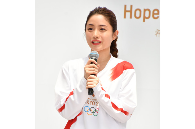 石原さとみ、育児との両立に悩み 仕事へさらに意欲「命がけで取り組む」 画像