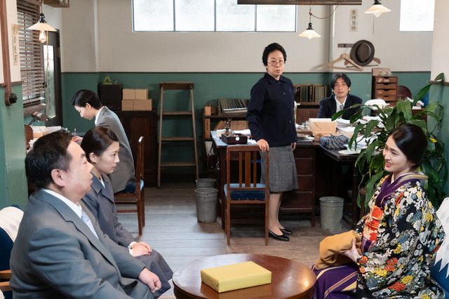 「やっぱり女の弁護士先生って手ぬるいのね」豹変した依頼人!寅子、初の失態……『虎に翼』第36話 画像