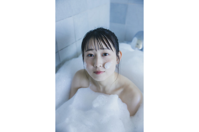 SKE48・井上瑠夏、1st写真集が発売決定!フレッシュ&セクシーな先行カットも解禁 画像