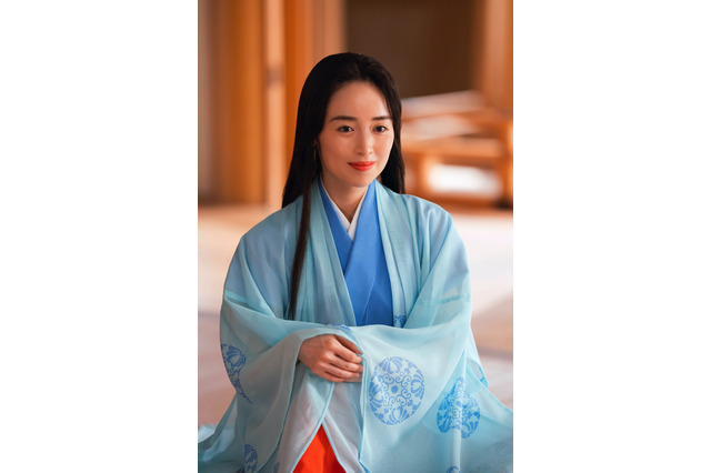 泉里香、大河ドラマ初出演に「憧れであり、目標のひとつ」 『光る君へ』で和泉式部役 画像