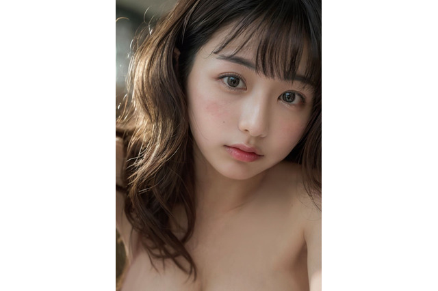主役はくりえみと“もう1人のくりえみ”!? 生成AIとリアル写真が融合した次世代のグラビア写真集 画像