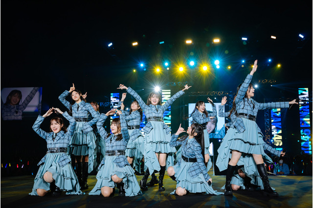 日向坂46アンダーグループ・ひなた坂46が横アリで熱狂ライブ！ 宮地すみれ「がむしゃらに努力し続けたいと思います」 画像