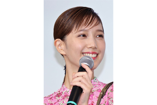 本田翼「終始しあわせ」と語る豪華スリーショット！ 画像