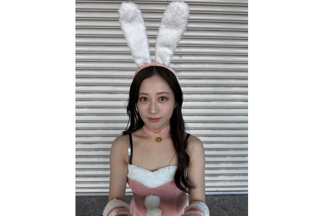 NMB48・川上千尋、握手会でセクシーな“うさぎサンタ”に変身! 画像