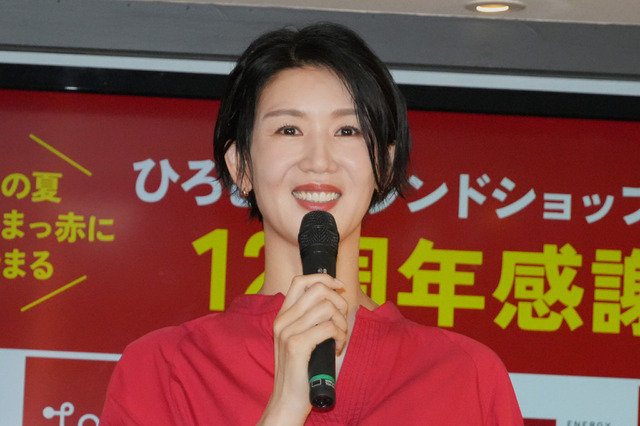 第1子妊娠中の栗原恵、ふっくらお腹に手を添える“夫婦ショット”に反響「素敵すぎ」「めっちゃいい写真」 画像