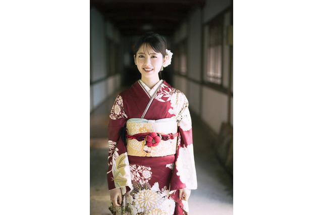 乃木坂46・筒井あやめ、振り袖姿を披露!20歳を迎えた今の美しさをピックアップ 画像