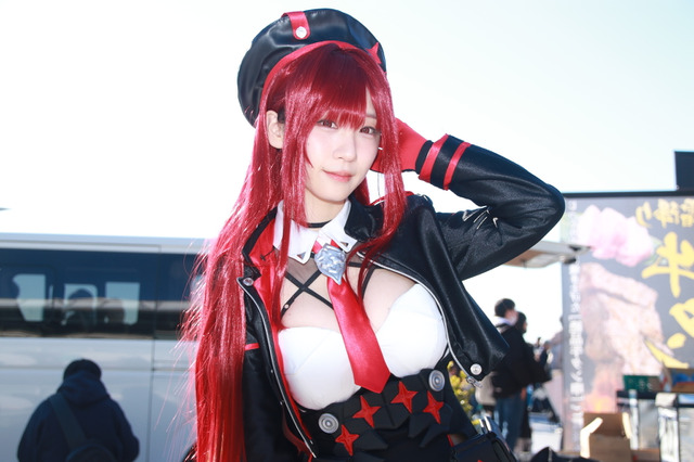 【コミケ105】伊織もえ、美脚あらわなレッドフードコスでコミケに参加! 画像