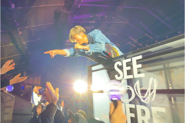 キムタク、101歳のおばあちゃんをライブに招待！ヘリも出動のサプライズ 画像