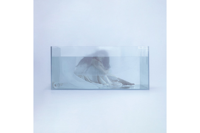 LE SSERAFIMのHUH YUNJIN、新曲「jellyfish」公開! 5曲目となる自作曲 画像